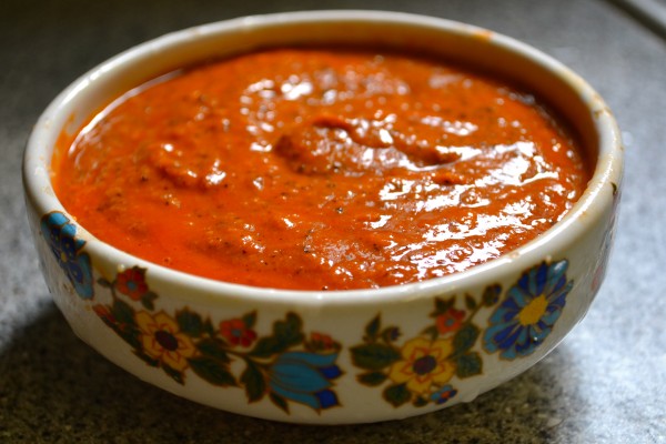 scharfe paprika-Tomaten sauce